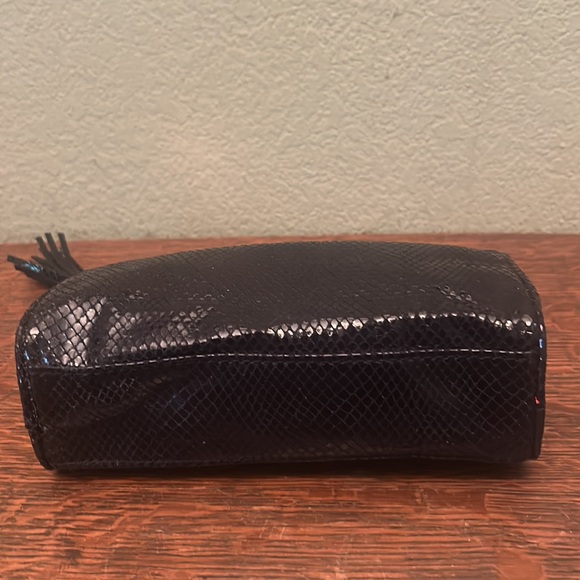 Michael Kors Limited Edition Cosmetic Case for Estee Lauder Holiday 2012 - Picture 4 of 11